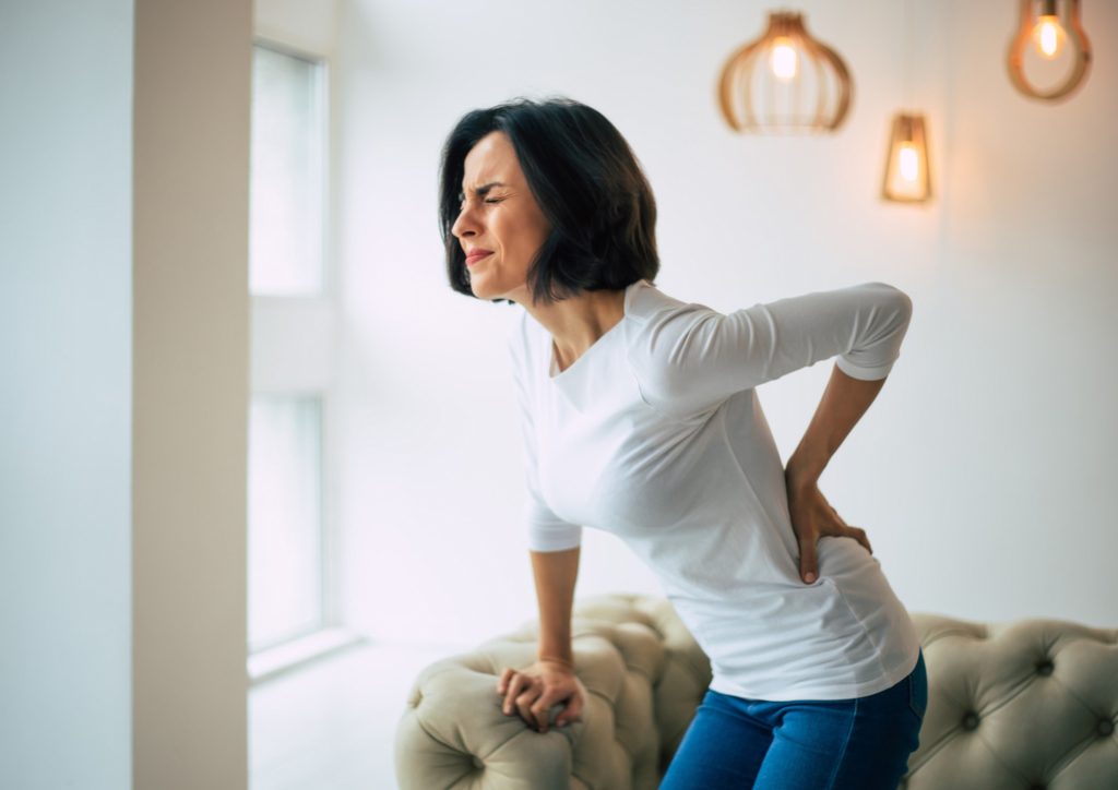 腰を痛めた女性の画像
椎間板性腰痛（腰痛）
